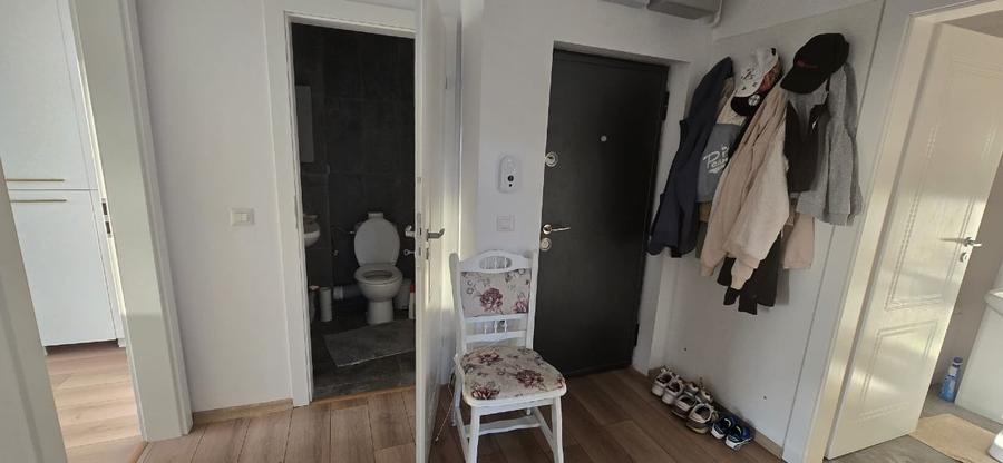 Apartament cu 3 camere decomandat, mobilat în I. C. Frimu