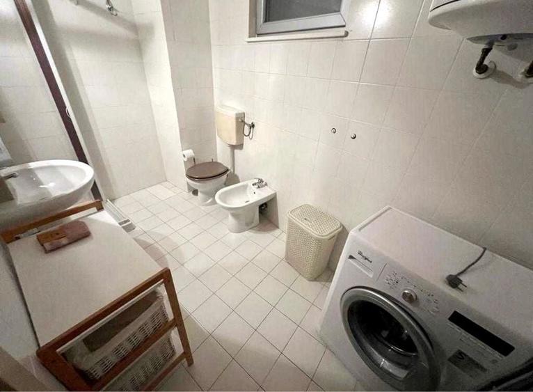 Apartament cu 2 camere în Medicină