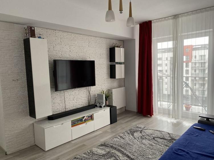 Apartament cu 2 camere decomandat în Exterior Vest