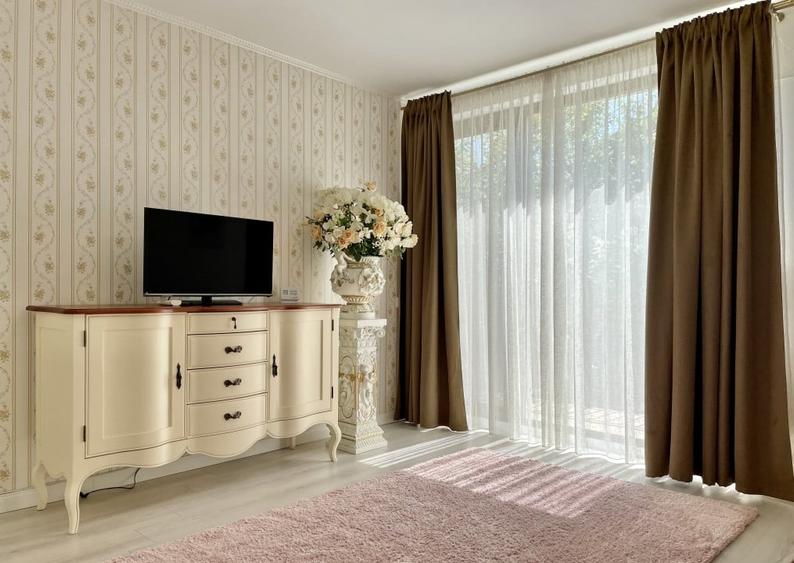 Apartament cu 2 camere decomandat, mobilat în Borhanci