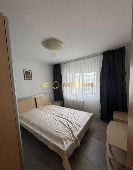 Apartament cu 3 camere decomandat, mobilat în Octavian Goga