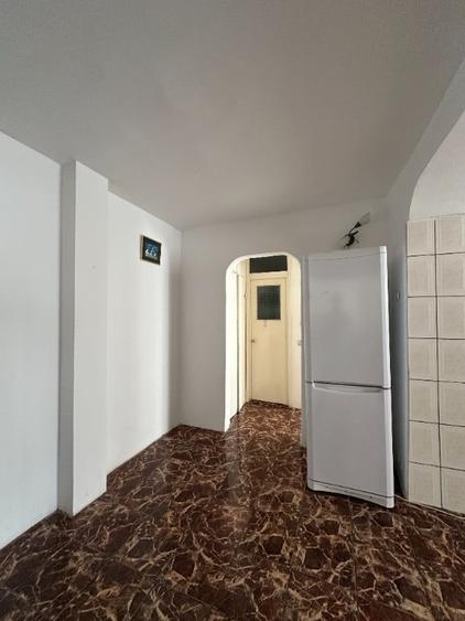 Apartament cu 2 camere decomandat în Malu Roșu