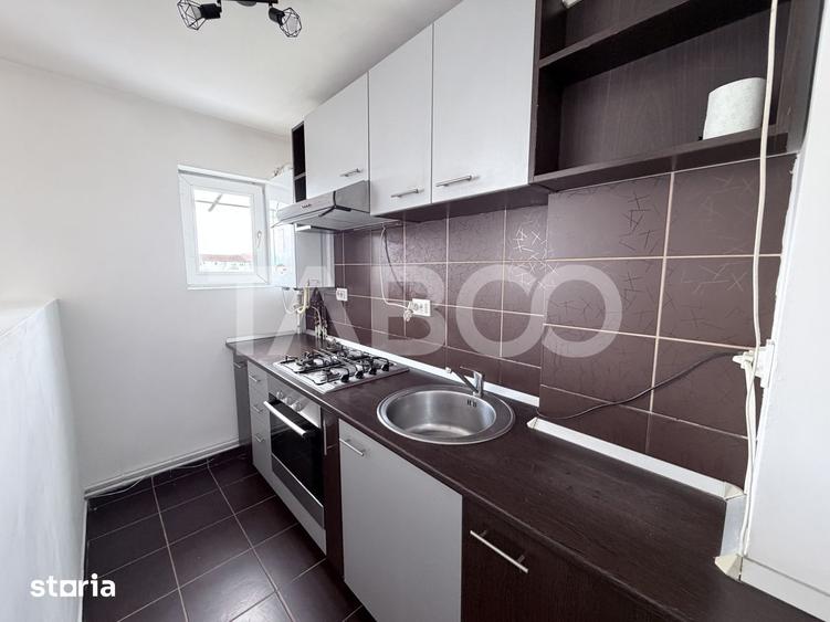 Apartament cu 2 camere nedecomandat, mobilat în Mihai Viteazul