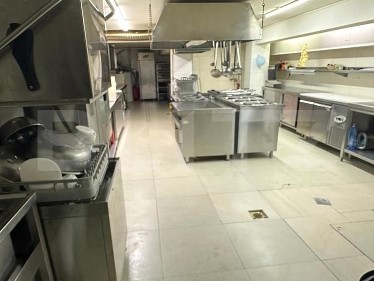 Restaurant de închiriat în Burdujeni – spațiu complet funcțional - 7
