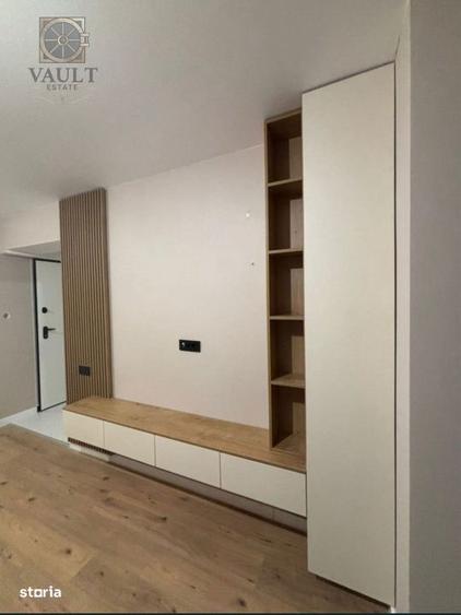 Apartament cu 3 camere semidecomandat, mobilat în Industriilor