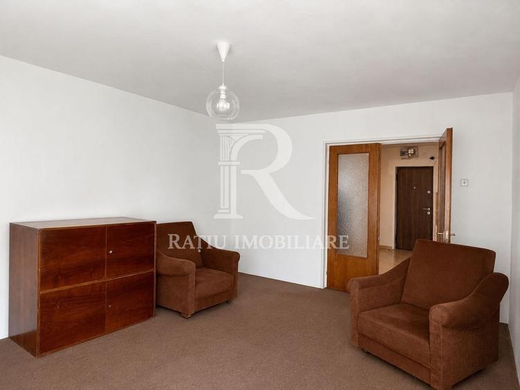 Apartament cu 2 camere decomandat în Decebal