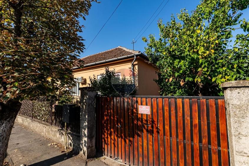 Duplex cu 3 camere cu Teren 500 Mp în Central