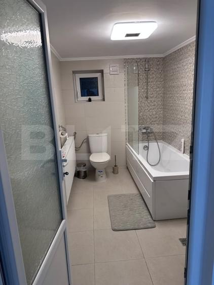 Casă individuală cu 5 camere cu Canalizare în Ultracentral