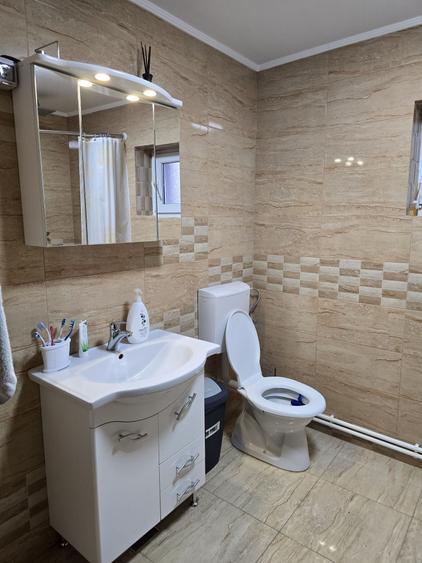 Casă cu 2 camere decomandat în Ciocârlia