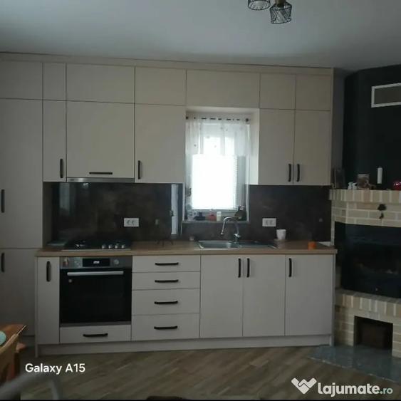 Casă cu 3 camere cu Teren 350 Mp în Ipotești