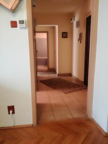Apartament cu 2 camere decomandat în Bucovina