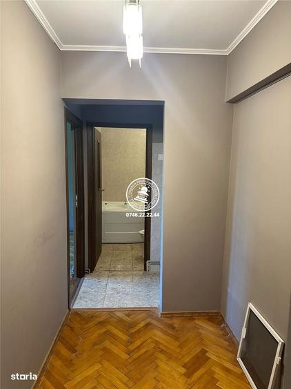 Apartament cu 3 camere semidecomandat în Ultracentral