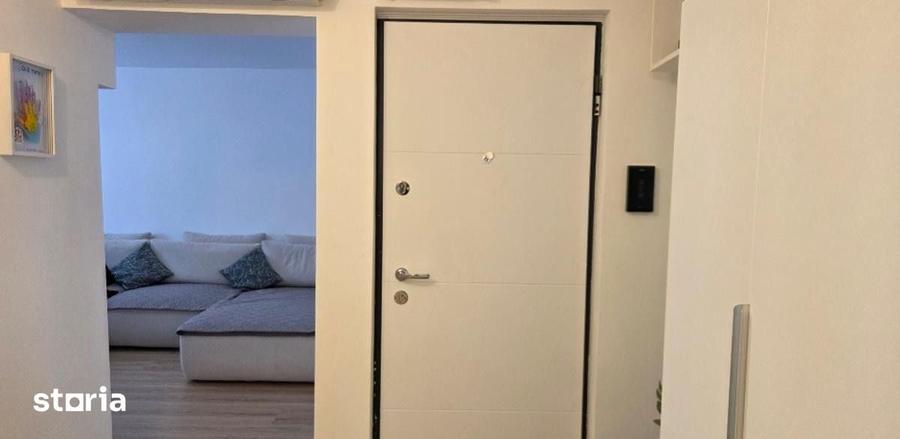 Apartament cu 3 camere decomandat în Tomis III