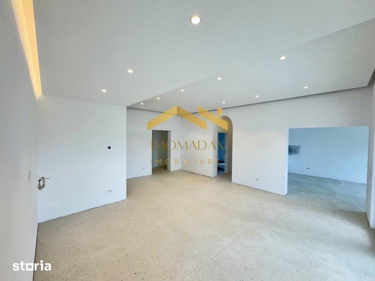Casă cu 3 camere cu Teren 400 Mp în Sânmihaiu Român