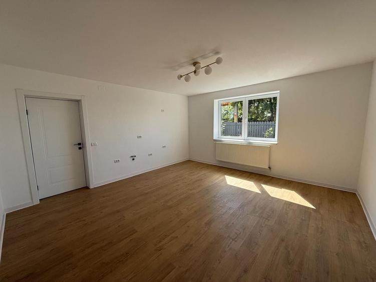 Apartament cu 2 camere semidecomandat în Brașovul Vechi