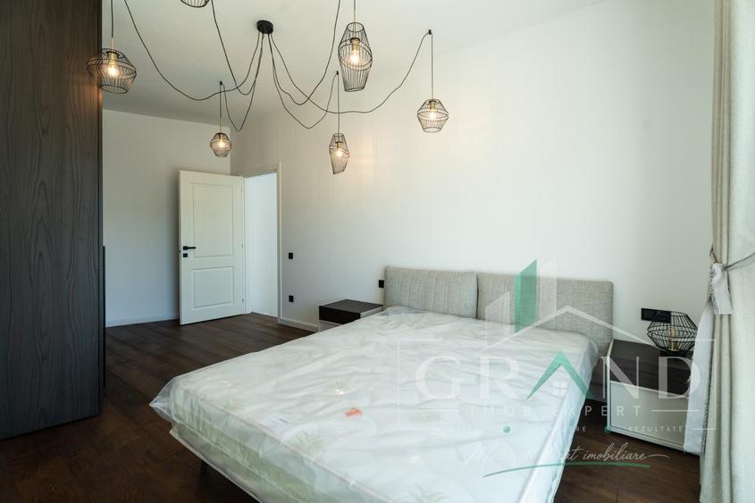 Penthouse cu 3 camere semidecomandat, mobilat în Grigorescu