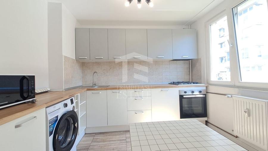 Apartament cu 2 camere semidecomandat, mobilat în Politehnica
