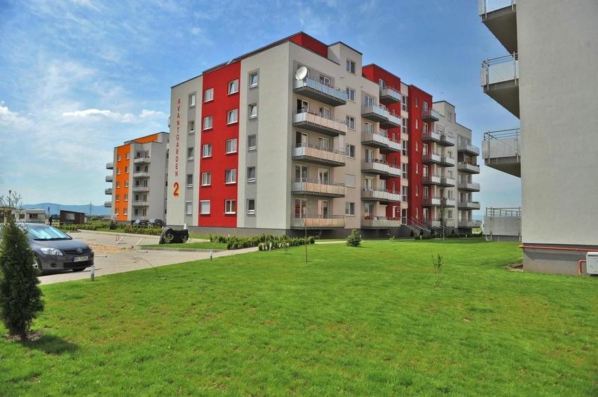 Apartament cu 2 camere decomandat în Avantgarden