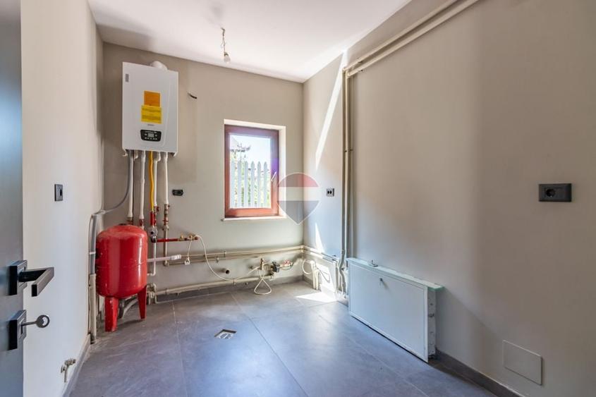 Casă individuală cu 4 camere cu Teren 563 Mp în Corbeanca