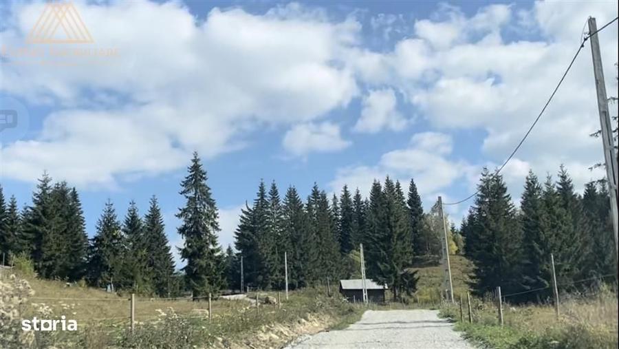 Casă cu 4 camere cu Teren 29000 Mp în Central