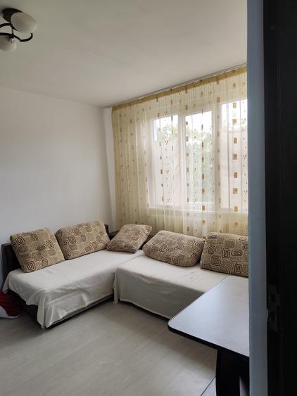 Apartament cu 2 camere semidecomandat în Micro 19