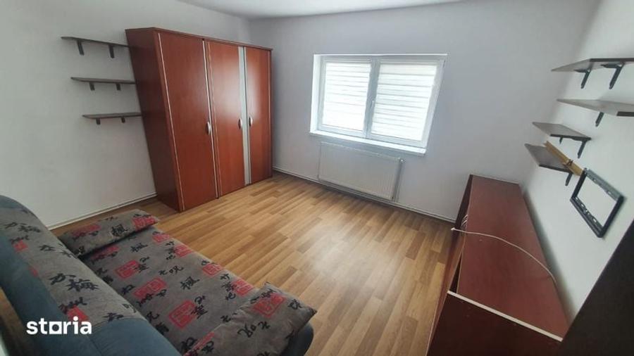 Apartament cu 2 camere decomandat în Carpați 2