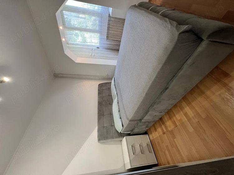 Apartament cu 3 camere semidecomandat în Central