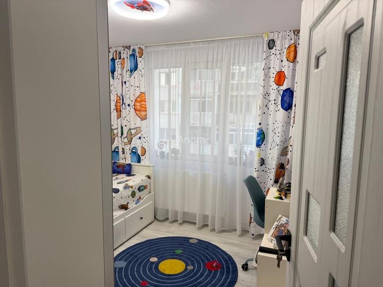 Vand apartament 3 camere ultra central