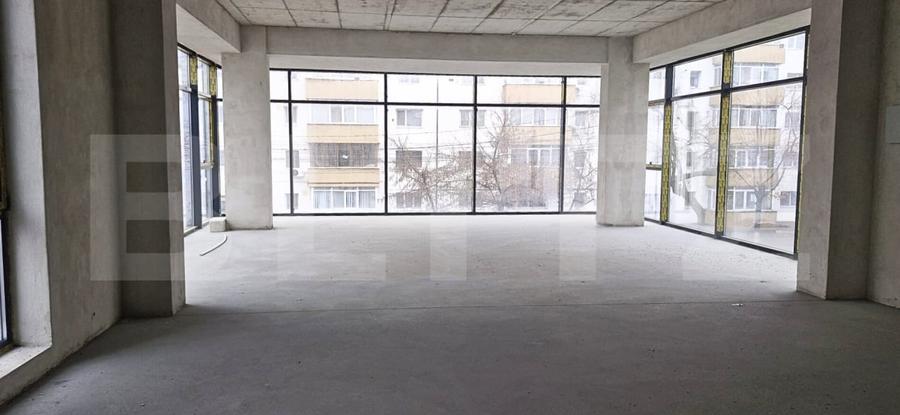 Spațiu comercial, de 150 mp, în Titu