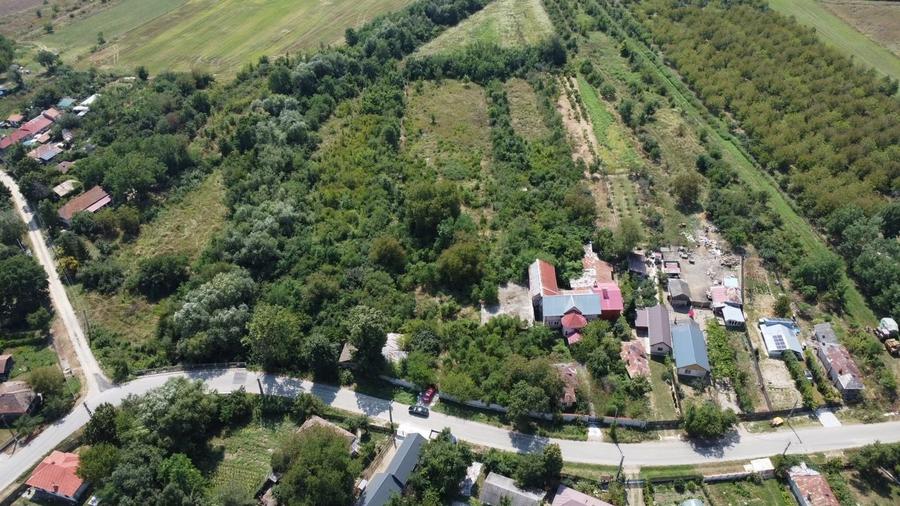 Teren Construcții intravilan de 7808 mp, în Bolovani