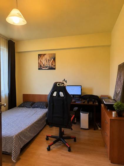 Apartament cu 2 camere semidecomandat, mobilat în Central — fotografia 3