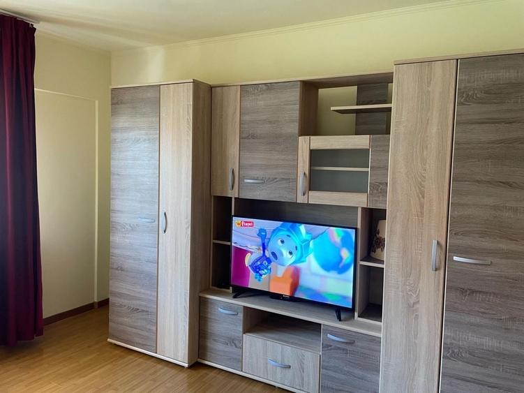Apartament cu 2 camere decomandat în Carpați 2