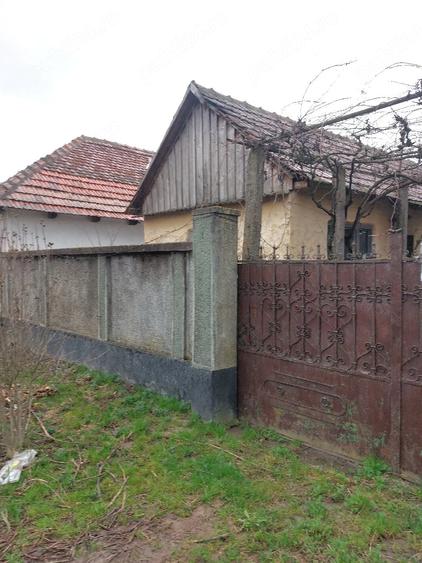 Casă cu 2 camere cu Teren 2258 Mp în Belfir