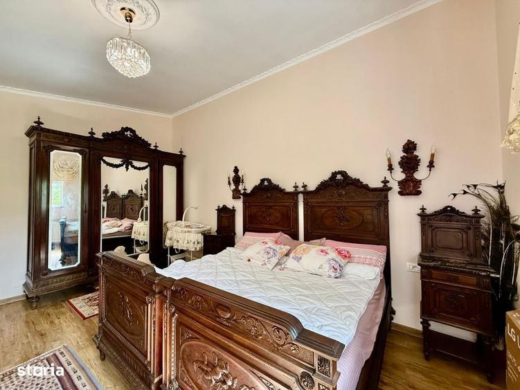 Casă cu 3 camere decomandat în Central