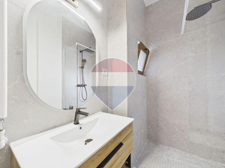 Apartament cu 3 camere semidecomandat, mobilat în Aviatorilor