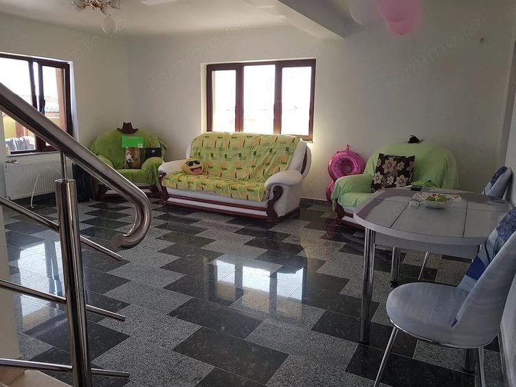 Casă cu 5 camere cu Teren 480 Mp în Exterior Vest