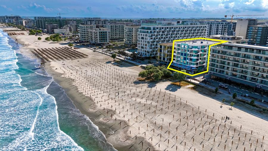 Prima linie la Plaja, apartament decomandat 2 camere , 2 balcoane - Mamaia Nord - 1