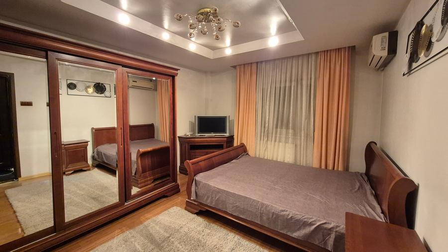 Apartament cu 3 camere decomandat în Vitan Mall