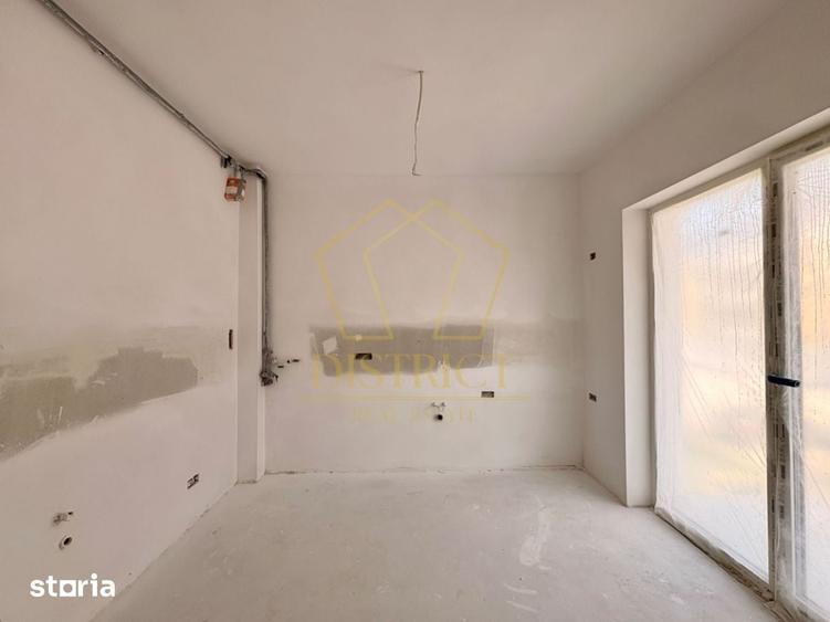 Apartament cu 3 camere în Girocului