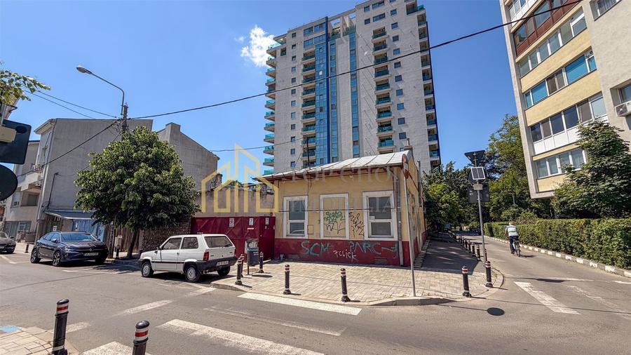Apartament cu 8 camere în Tei