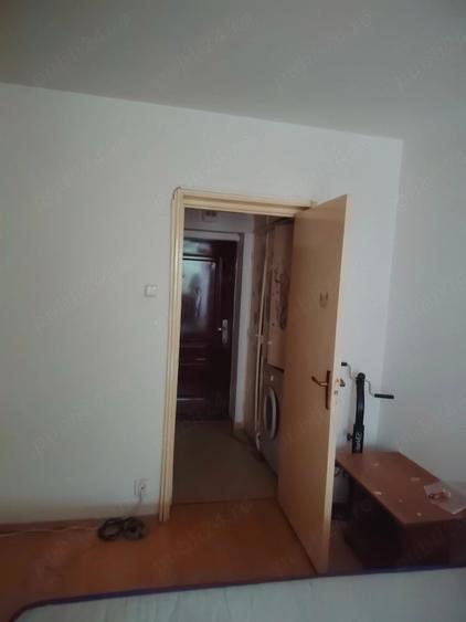 Garsonieră semidecomandată în Berceni