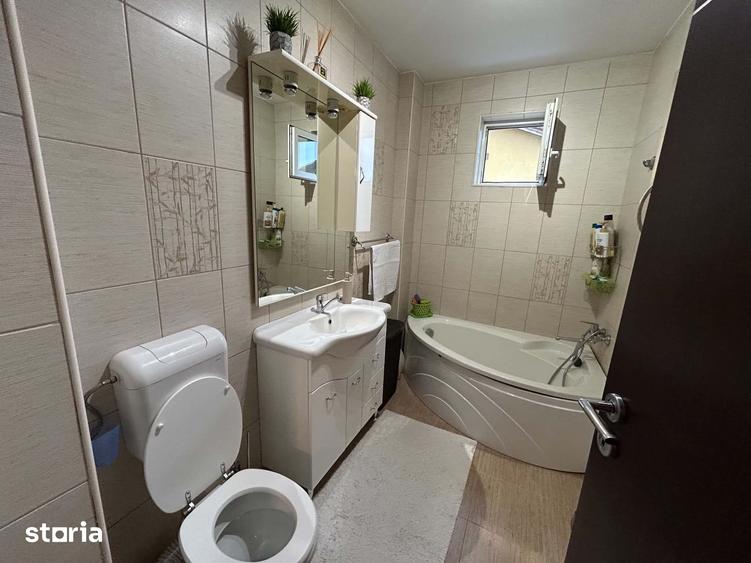 Apartament cu 3 camere în Turnișor