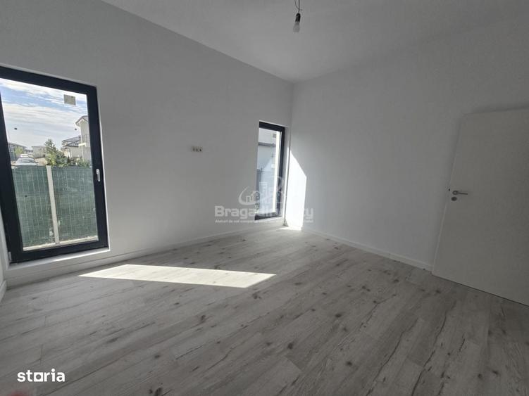 Casă cu 4 camere în Clinceni