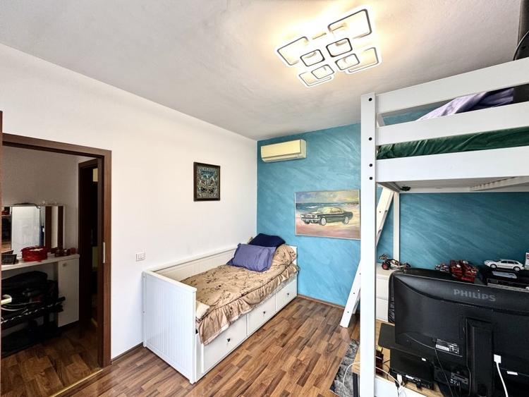 Apartament cu 3 camere decomandat, mobilat în Liviu Rebreanu