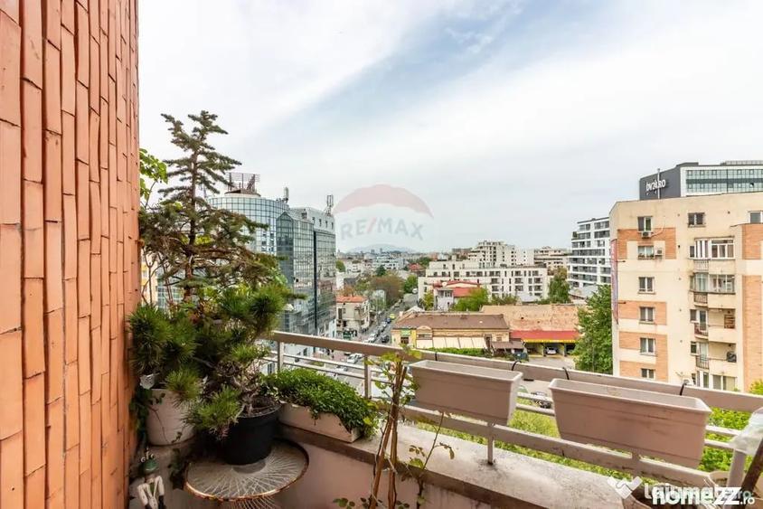 Apartament cu 3 camere decomandat în Calea Călărașilor