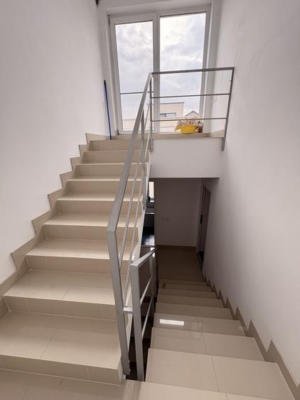Duplex cu 4 camere cu Canalizare în Europa