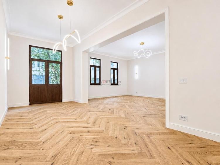 Apartament cu 4 camere decomandat în Eminescu