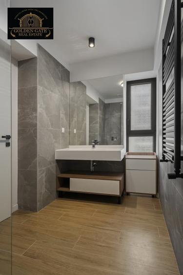 Apartament cu 4 camere semidecomandat în Cotroceni