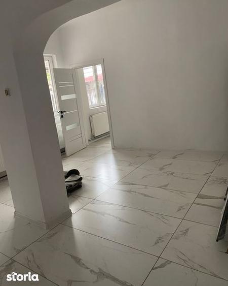 Casă cu 2 camere cu Teren 60 Mp în Iancului
