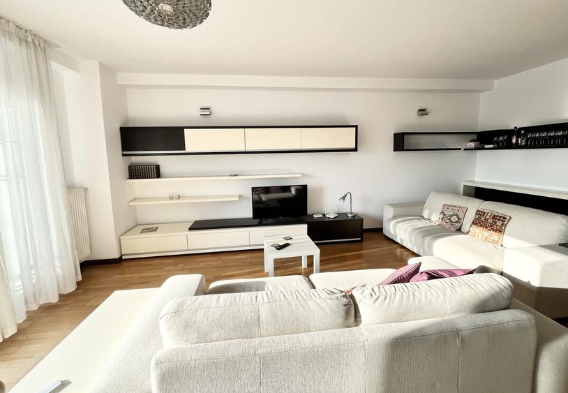 Apartament cu 2 camere semidecomandat în Floreasca